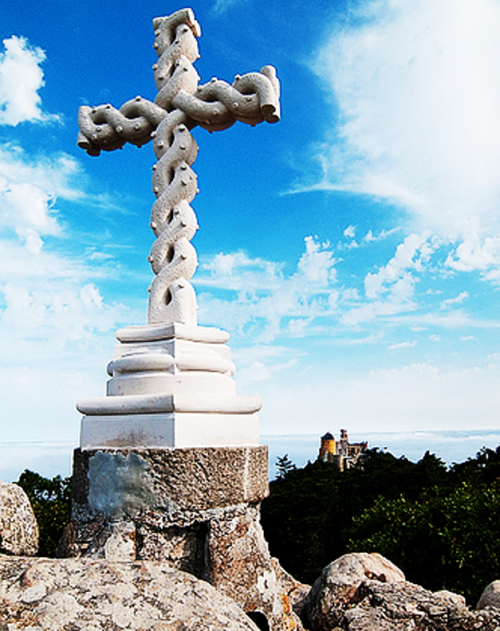 Cruz Alta. o "Pico do Graal", na Serra Sagrada de Sintra